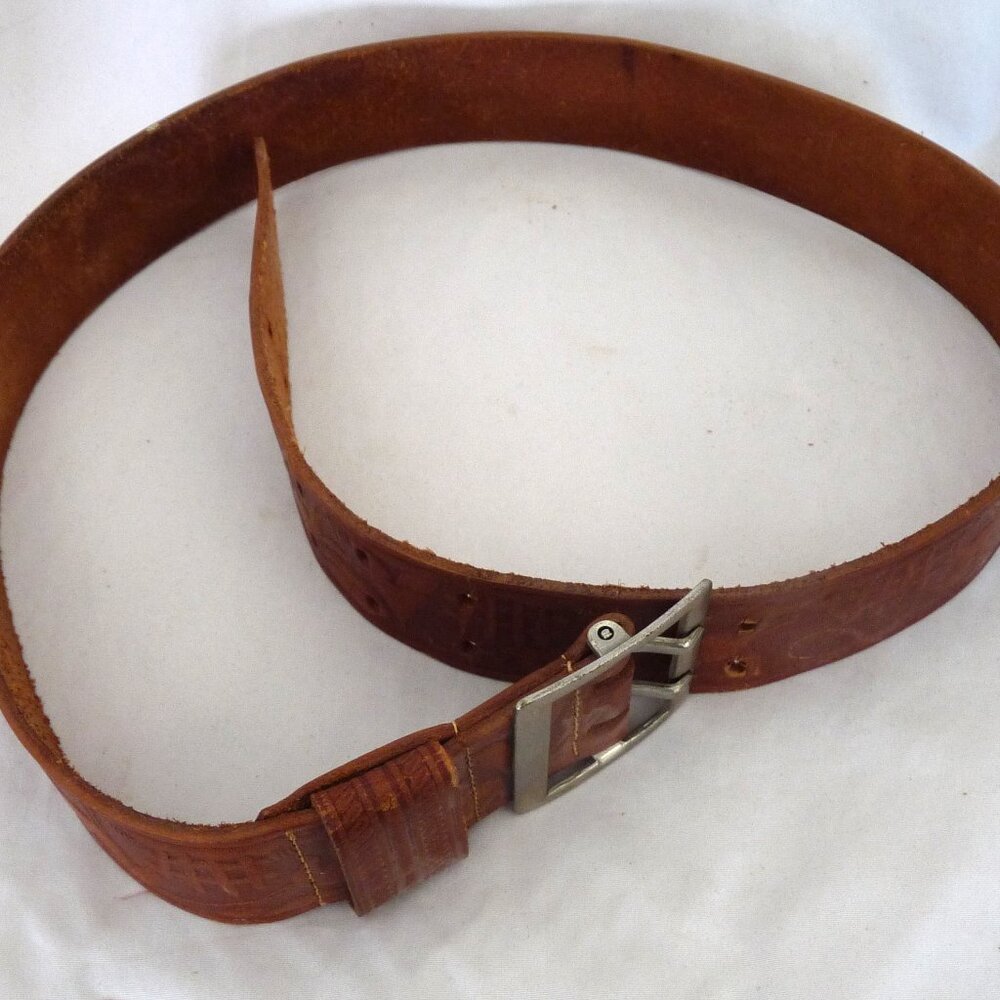Vintage J C Pennys leather tooled western belt boys girls cowboy cowgirl 30"